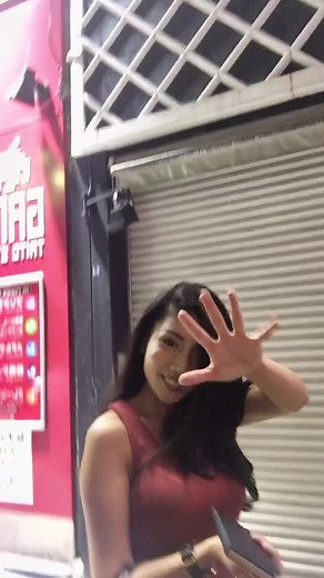 Tokyo Girls Nightlife in Shinjuku - Explore Japan's Vibrant Night Scene