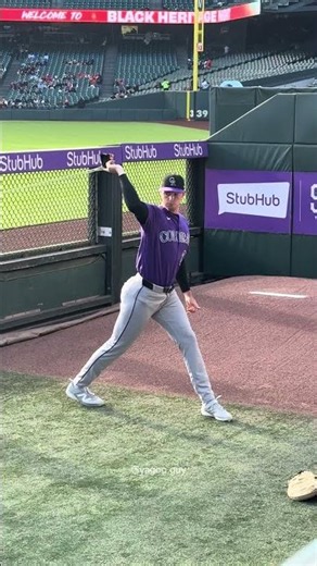 Tanner Gordon warming up his arm before his bullpen session🧑‍🩰#mlb