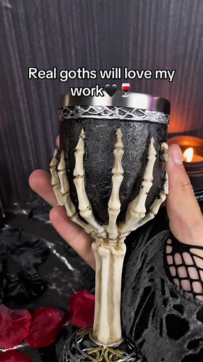 Goth Style and Dark Aesthetics for Real Goths