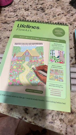 Coloring art with dots by lifelines #dots #art