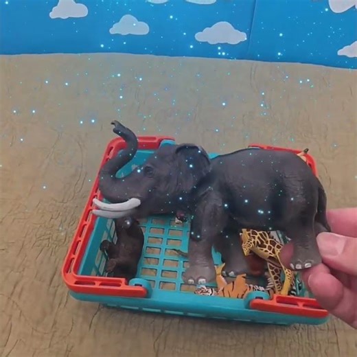 What Sound Does a Big Elephant Make? 🐘 #ElephantSound #ToddlerLearning