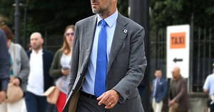 ネクタイの結び方を総まとめ！基本の締め方からこなれたこなし方まで動画を交えながら一挙紹介 | メンズファッションメディア OTOKOMAE / 男前研究所