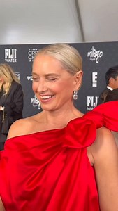 Katherine LaNasa came prepared for her Critics Choice Awards win! ✨ The actress took home Best Supporting Actress in a Drama Series. 🏆👏 #KatherineLaNasa #ThePitt #CriticsChoice #CriticsChoiceAwards | Critics Choice Awards