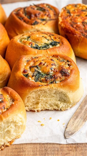 Homemade spinach artichoke pinwheels to start the week strong