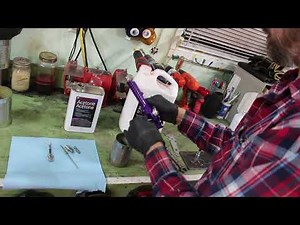 Cleaning a paint gun