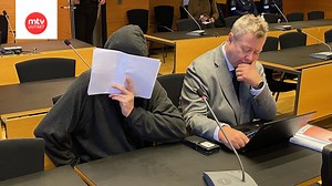 Mika Moring vangittiin seitsemästä uudesta rikoksesta epäiltynä: Raiskauksia, vapaudenriistoja ja pahoinpitely – peitti kasvonsa kameroilta