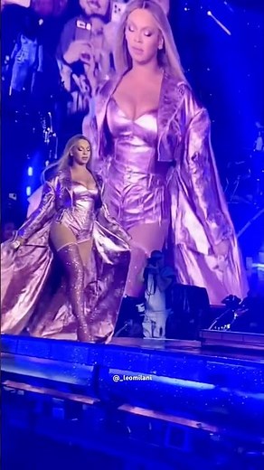 BARBIE GIRL! Beyonce WALK on stage (Renaissance World Tour) #beyonce #renaissanceworldtour