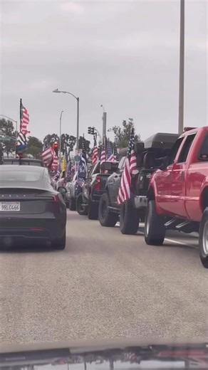 311K views · 38K reactions | September 13th, 2025 thousands of American patriots from all across California made their way to Malibu beach for a memorial drive in memory of Charlie Kirk.To survive in peace and harmony, united and strong, we must have one people, one nation, one flag. GOD BLESS UNITED STATES OF AMERICA. | Global Freedom Movement | Facebook