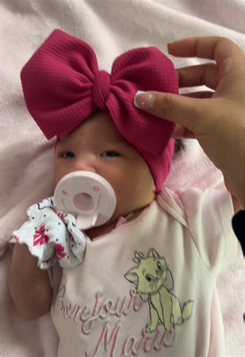 Love them🥹🩷#bows #babygirl #fypシ