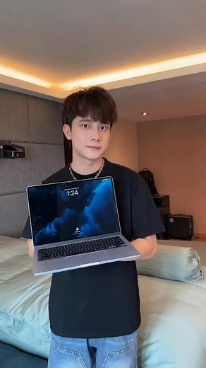 3.9K views · 19 reactions | Try this transition on your graduation!!! | 퐙퐚퐲퐝퐞퐧 | Facebook