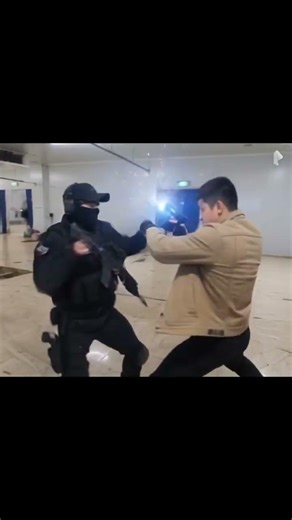 Leon sr Scott Kennedy moreno vs force delta #pixverse ( deu empate )