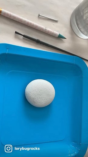 88K views · 2.1K reactions | Do you want to paint a bug, but you don’t have any fancy art supplies? Let’s create this bug using things from around the house. #rockpainting #ladybugs #createeveryday #craftymom #lorybugrocks #artsupplies #paintingprocess #reelsviralfb #artreels #acrylicpaint #diy | Lorybugrocks | Facebook