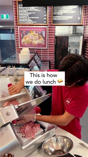 Ready for your next favourite panini? 🥪 The team at La fabbrica della farina create the ultimate panini combos – fresh, local, and made just for you. Pop by, watch the magic happen, and taste the Noosa favourite for yourself. 👨‍🍳❤️ 📍 La Fabbrica della Farina, Food Court - Ground Level | Sunshine Plaza