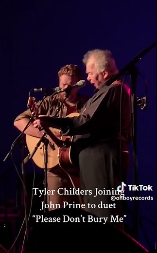 John Prine & Tyler Childers Perform 'Please Don't Bury Me' Duet
