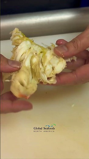 Fresh cooked king crab | Cracking the shell and removing sweet meat