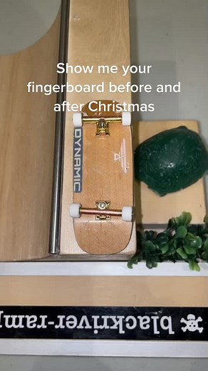 #fingerboard #fingerboarding #fingerboards #techdeck #techdeckramp #blackriver #fyp #viral #foryou #fingerboardobstacle #suave #suavefingerboards