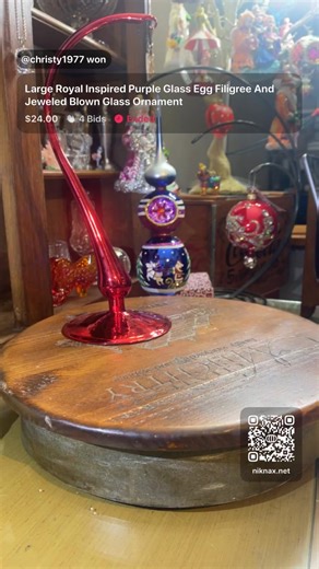 FFT Seller Showcase With James And Rosey’s Collectibles Make purchases in the comments by typing "claim" followed by the item code. e.g. comment "claim 9868" to check out Optional("17 Vintage Viking Glass Three Foil Epic Drape 9.5” Vase - Charcoal Steel Colored") | Crazy Lamp Lady