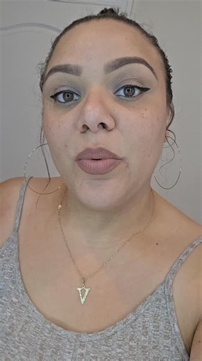 40K views · 5.5K reactions | OK ok JLO might be a bad example but the message is still the same. If social media wasn't my bread & butter, I'd take a LONGGGG break from it. I try to just scroll by the negative posts and comments. I try to ignore the hatred but its so hard when its everywhere, all the time. Rage bait posts are on the rise. Controversial posts are on the rise. And its all to get a rise out of people. Don't fall victim. | The Real Veronika | Facebook