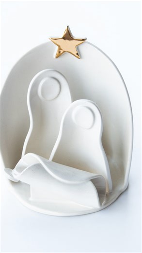 Today is the last day to place shipped orders to arrive in time for Christmas! 🎄 Enjoy free shipping all day as a little holiday cheer from us to you. Happy shopping! Our fulfillment team is working hard to get every handmade order out as quickly as possible—thank you for supporting small, handmade business this season. | Susan Gordon Pottery