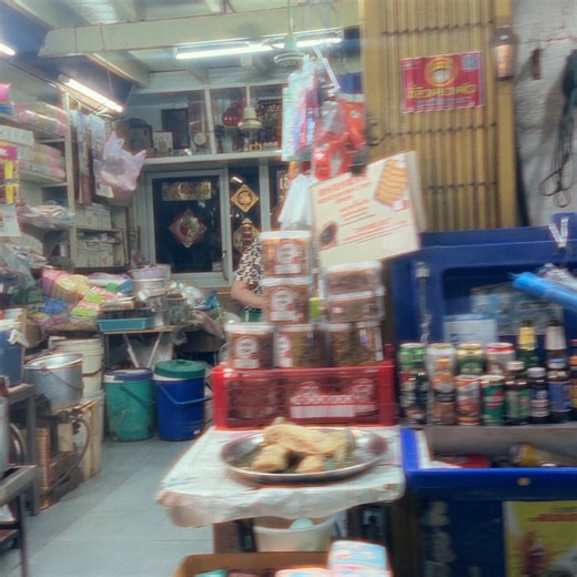 美佳 on Instagram: "BKK~ 🧚🏼‍♀️"