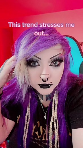 This gave me so much ANXIETY OH MY GAHD. PLEASE DONT SLOW DOWN OR PAUSE IT. 😭😂😭😂