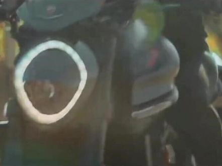 L型双缸950cc，车重仅188kg，百公里加速3.5秒，电控配备齐全的怪兽950，红色现车一台#杜卡迪深圳 #杜卡迪 #怪兽950 - 抖音