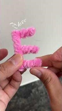 Fuzzy wire Letter E tutorial #crafts #crafts #fuzzywirecrafts