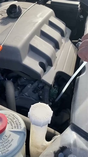 best oil pump extractor (2) #caraccessories #automobile #carsafety #shorts #cardetailing