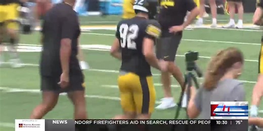 Former Bettendorf kicker Caden Buhr impressing coaches and teammates at Iowa