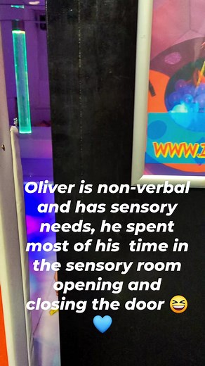 7.1K views · 39 reactions | Stim stim stim  #spectrum #Autism #sensory #sensoryroom #sensoryplay #onthespectrum #autistic | The Spectrum And Me | Facebook