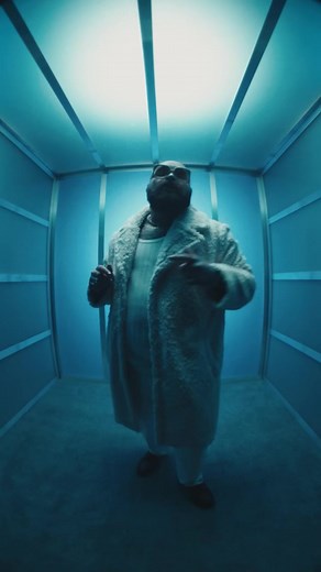 Watch Teddy Swims' 'The Door' Music Video Now!