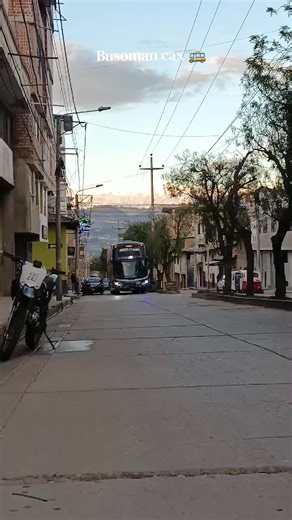 Anita tours subiendo a lima con su hermoso modasa Zeus 5