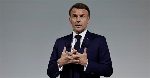 "Je n'ai pas l'esprit de défaite !" : ce qu'il faut retenir de la conférence de presse de Macron