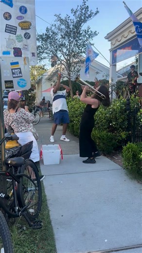 23K views · 850 reactions | Trombone Charlotte in New Orleans Glen David Andrews #jazz | Glen David Andrews | Facebook