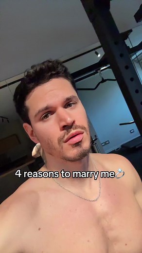 4 Reasons to Marry Me: Fun Grindr Profile Insights