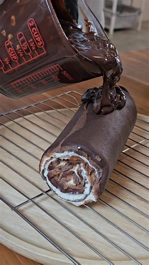 1.9M views · 14K reactions | Chocolate crepe cake | DeerBunnyเค้กโฮมเมด | Facebook