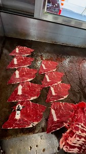 Sounds from the steakhouse 🔊 #grilling #asmr #cookingasmr #cheesesteak #phillycheesesteak #phillyfoodies | Geno's Steaks
