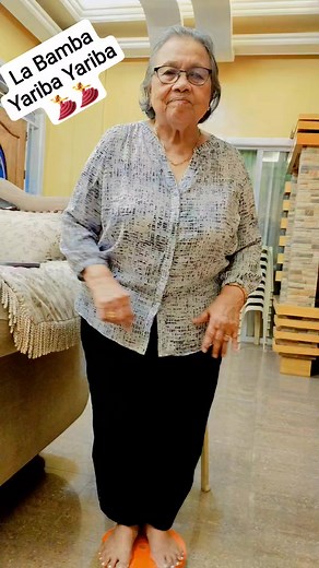 4.4K views · 143 reactions | Leg Exercise using twister..‍♂️ #fbreel24 #fbreelsfypシ゚viral #everyone #friends #followers #oldage #mydailyroutine #83yearsold #oldage | Emeteria de los Santos | Facebook