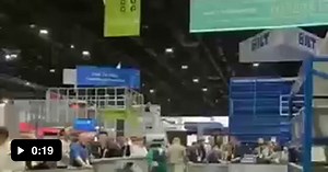 After working continuously for 10 hours, this robot collapsed due to exhaustion. - Video