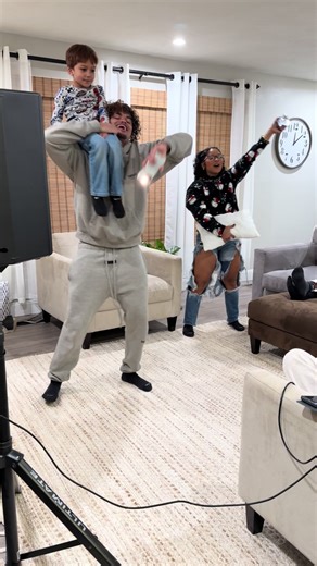 Jennifer Henderson (@jennifer.henderso21)’s videos with original sound - Jennifer Henderson