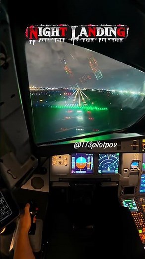 Night Approach Perfection 🌙 A321 Landing Experience #airbus #a321 #landing