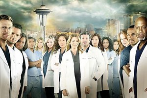 Photo Patrick Dempsey, Chandra Wilson, Sara Ramirez, Gaius Charles, Jesse Williams, Sandra Oh, Jessica Capshaw, Camilla Luddington, Jerrika Hinton, James Pickens Jr., Justin Chambers (I), Leah Murphy, Ellen Pompeo, Kevin McKidd, Sarah Drew