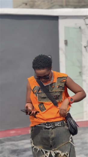 orangebarbiedoll (@orangebarbiedoll) - 🧡😁