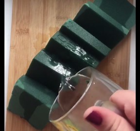 Satisfying Wet Floral Foam Soaking