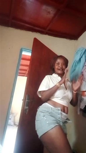 Uzamushaka Rehema (@uzamushakarehema)’s videos with Baikoko (feat. Diamond Platnumz) - Mbosso