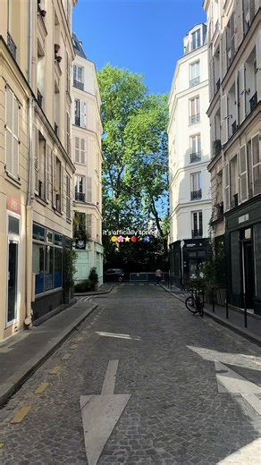 happy spring🌸✨🍓⭐️🌺it’s finally the first day of spring!! #spring #springvibes #springishere