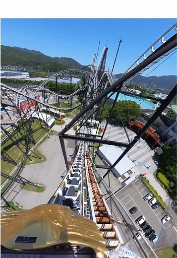 富士急ハイランドの絶叫アトラクションガイド