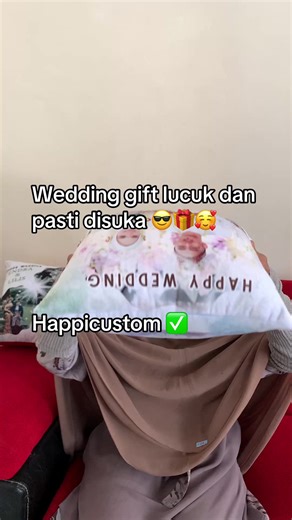 Antimainstream wedding gift … happicustom 😎🎁🥰 #kadowedding #kadounik #kadonikah #kadopernikahan #kadospesial #weddinggift #giftidea #customgift