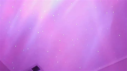 Chilling in my bed😎