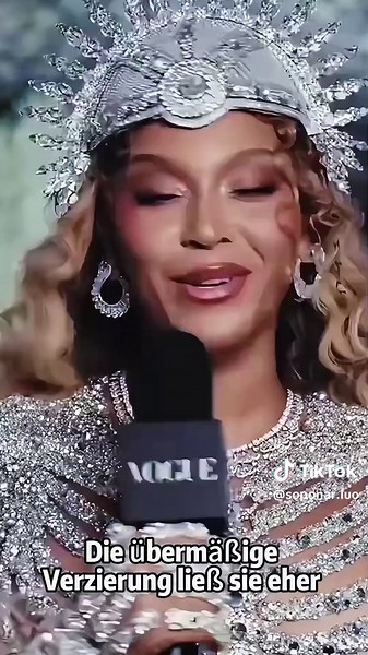Met Gala: Kontroverse Outfits & Hollywood-Glamour